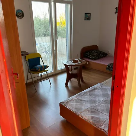 Do 8 Osoba 3 Sobe 2 Terase Appartement