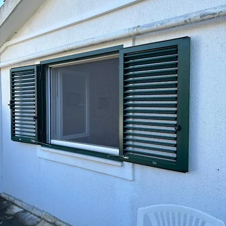 Do 8 Osoba 3 Sobe 2 Terase Appartement Silba