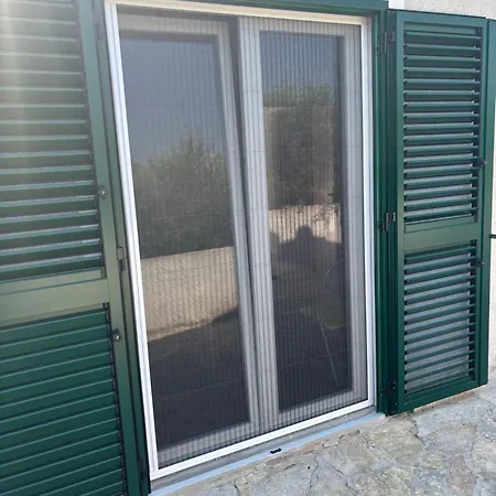 Do 8 Osoba 3 Sobe 2 Terase Silba