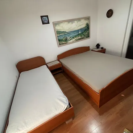 Do 8 Osoba 3 Sobe 2 Terase * Silba