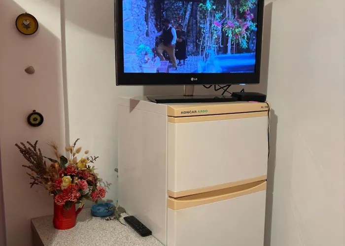 Do 8 Osoba 3 Sobe 2 Terase *