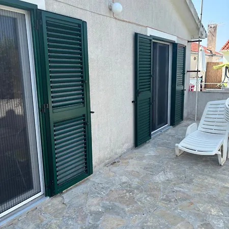 Do 8 Osoba 3 Sobe 2 Terase Silba