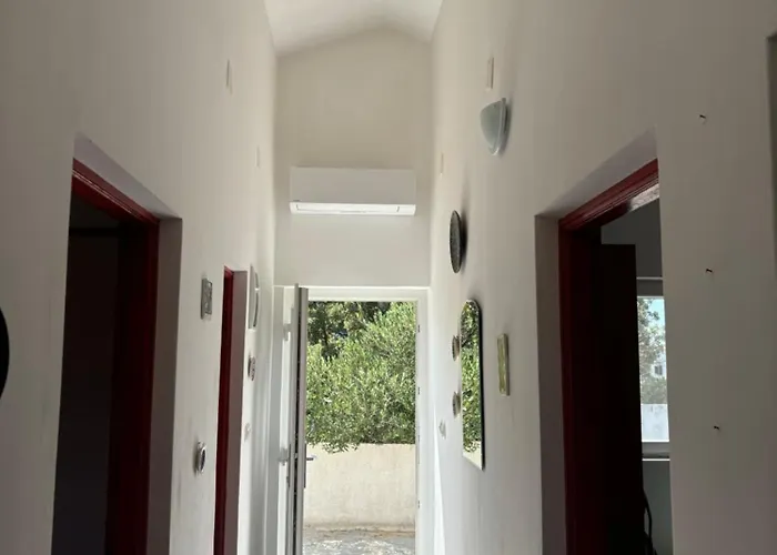 Апартаменты Do 8 Osoba 3 Sobe 2 Terase