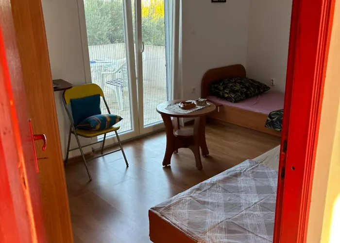 Do 8 Osoba 3 Sobe 2 Terase Апартаменты