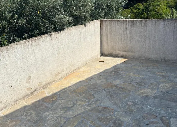 Do 8 Osoba 3 Sobe 2 Terase