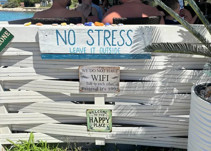 Апартаменты Do 8 Osoba 3 Sobe 2 Terase